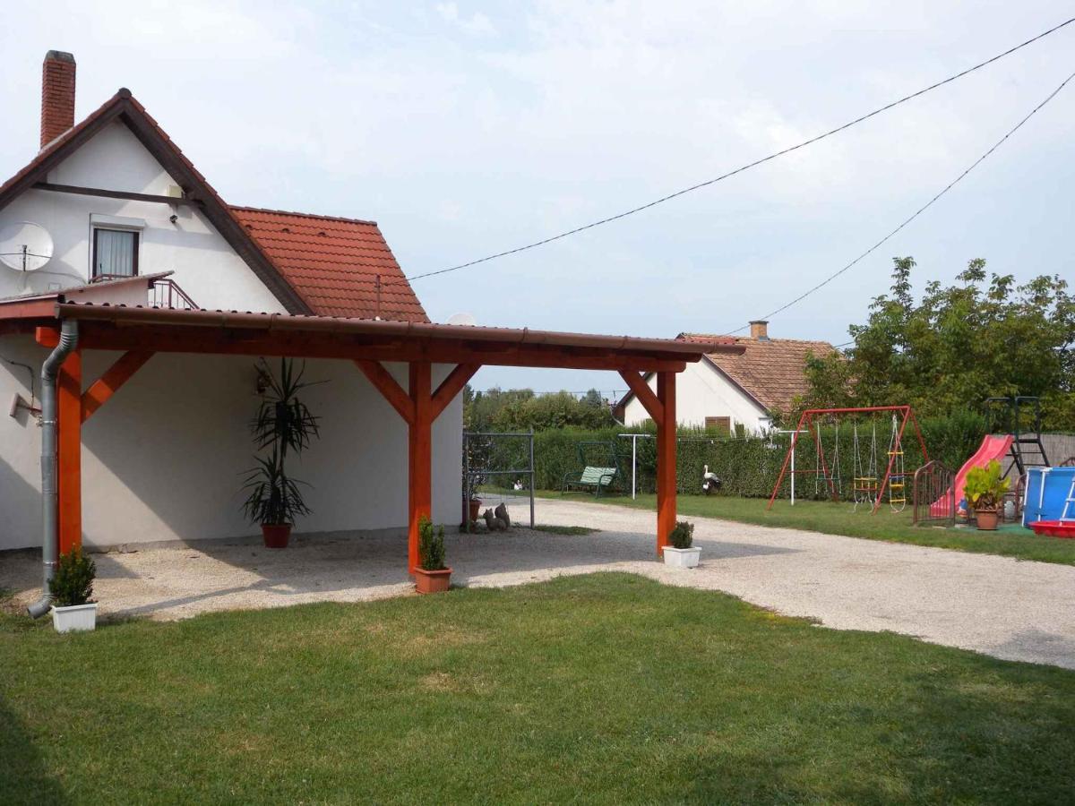 House And Apartment Balatonmariafuerdo 19319 Józseftelep Kültér fotó
